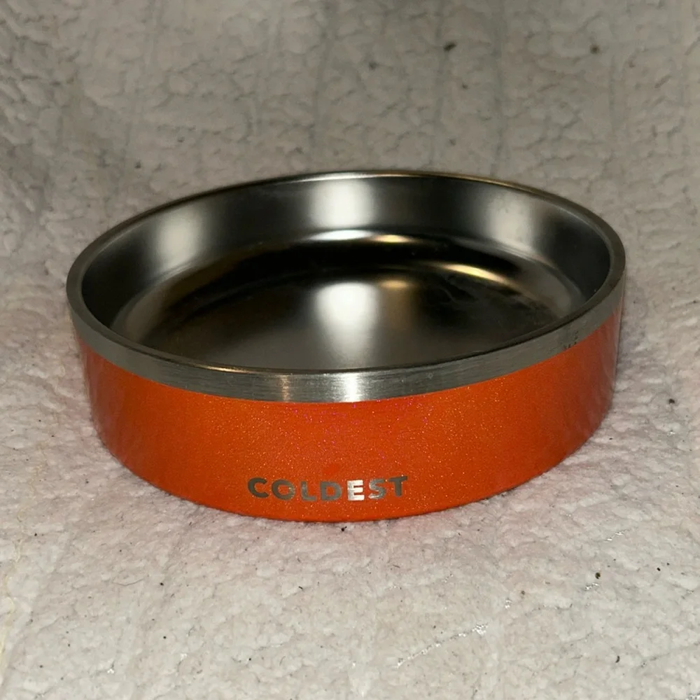 NWT coldest 21 oz dog bowl